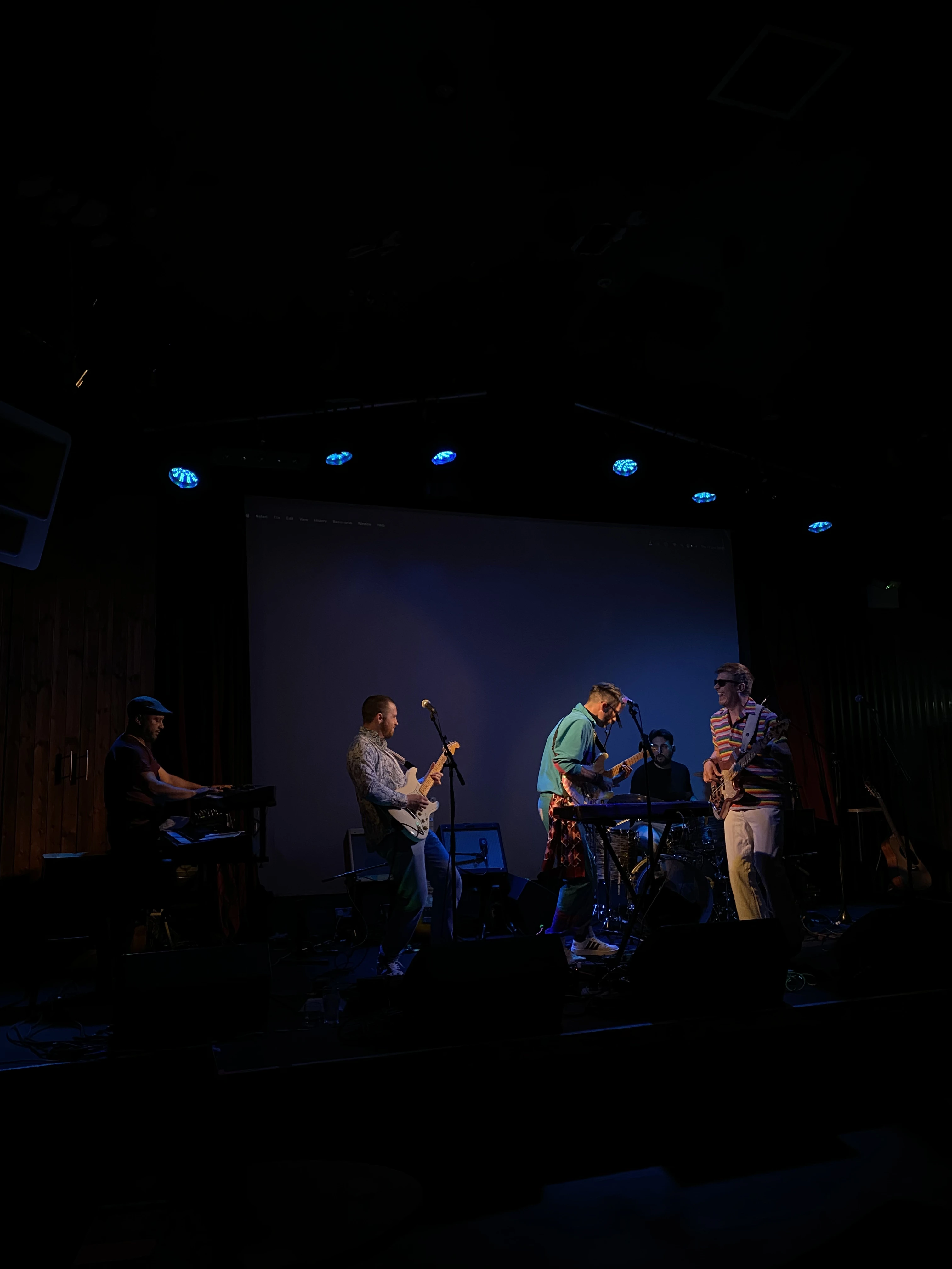 Live gig performance